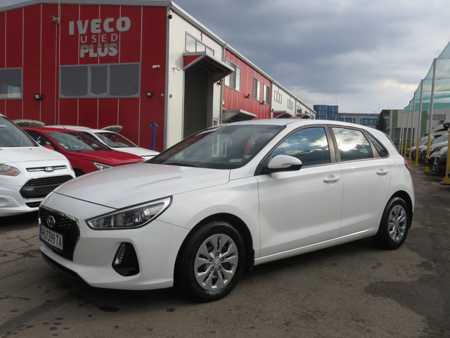 Hyundai I30 1, 6 CRDI euro 6b - автомобили, коли, обяви за нови и употребявани 0