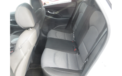 Hyundai I30 1, 6 CRDI euro 6b - автомобили, коли, обяви за нови и употребявани 11