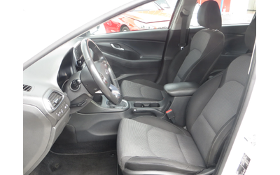 Hyundai I30 1, 6 CRDI euro 6b - автомобили, коли, обяви за нови и употребявани 6