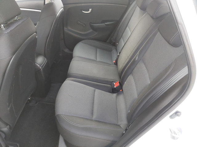 Hyundai I30 1, 6CRDI 110ps - автомобили, коли, обяви за нови и употребявани 7