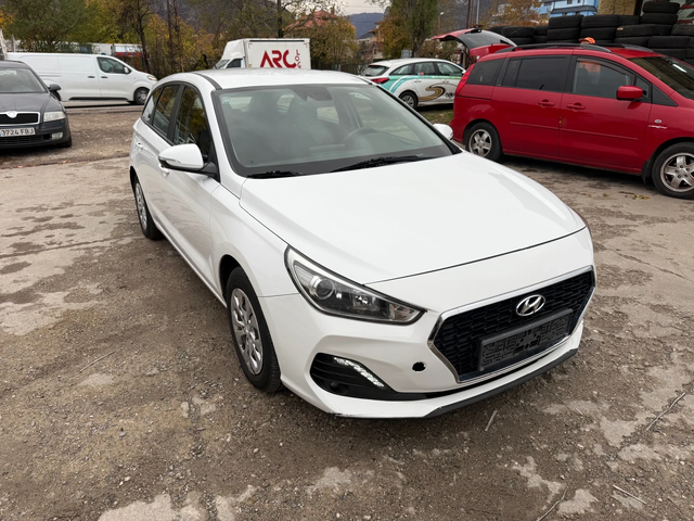 Hyundai I30 1.4i ГАЗ BRC заводска 100 kc. - автомобили, коли, обяви за нови и употребявани 0