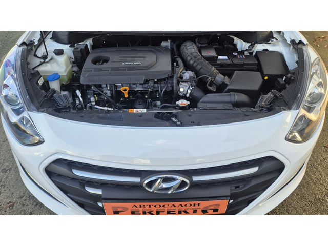 Hyundai I30 1.6 диз 110к.с. - автомобили, коли, обяви за нови и употребявани 16