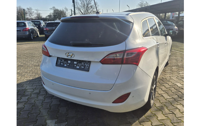 Hyundai I30 1.6 диз 110к.с. - автомобили, коли, обяви за нови и употребявани 7