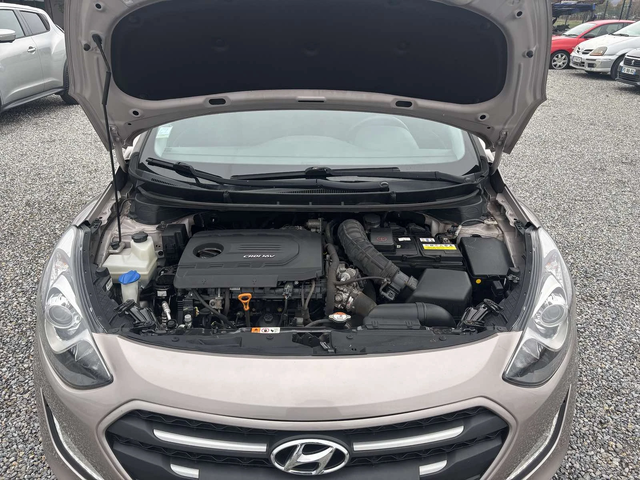 Hyundai I30 1.6 , Euro 6, Нов Внос - автомобили, коли, обяви за нови и употребявани 16