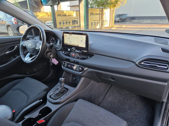 Hyundai I30 Mild-Hibrid, Автоматик - автомобили, коли, обяви за нови и употребявани 11