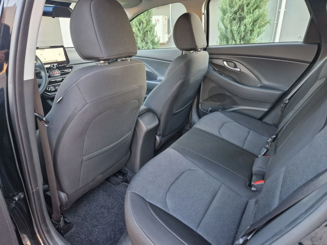 Hyundai I30 Mild-Hibrid, Автоматик - автомобили, коли, обяви за нови и употребявани 8