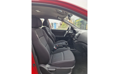 Hyundai I30 1.6 / 90 к.с - автомобили, коли, обяви за нови и употребявани 13
