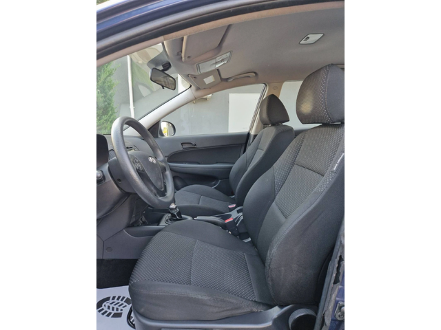 Hyundai I30 1.6 90 к.с. - автомобили, коли, обяви за нови и употребявани 8