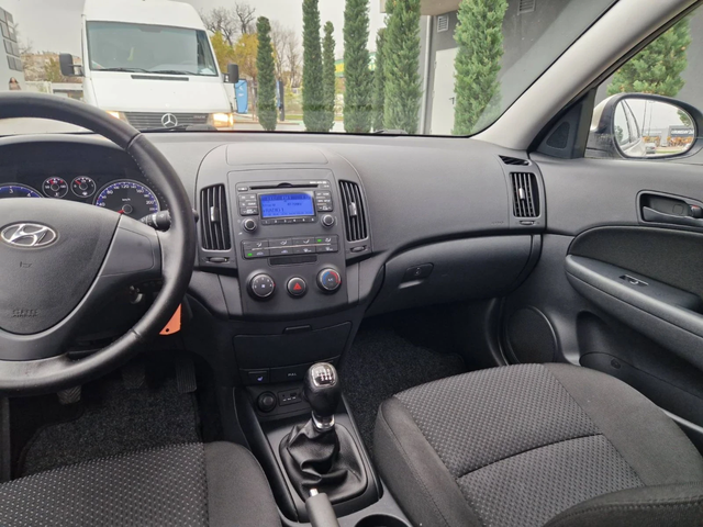 Hyundai I30 1.6 / 90 к.с - автомобили, коли, обяви за нови и употребявани 14