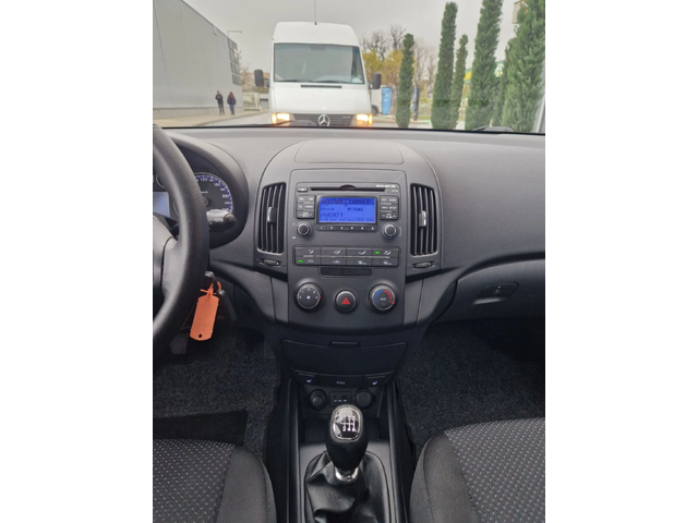 Hyundai I30 1.6 / 90 к.с - автомобили, коли, обяви за нови и употребявани 16
