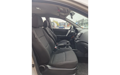 Hyundai I30 1.6 / 90 к.с - автомобили, коли, обяви за нови и употребявани 8