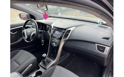 Hyundai I30 1.6 CRDI - автомобили, коли, обяви за нови и употребявани 12