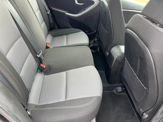 Hyundai I30 1.6 CRDI - автомобили, коли, обяви за нови и употребявани 13