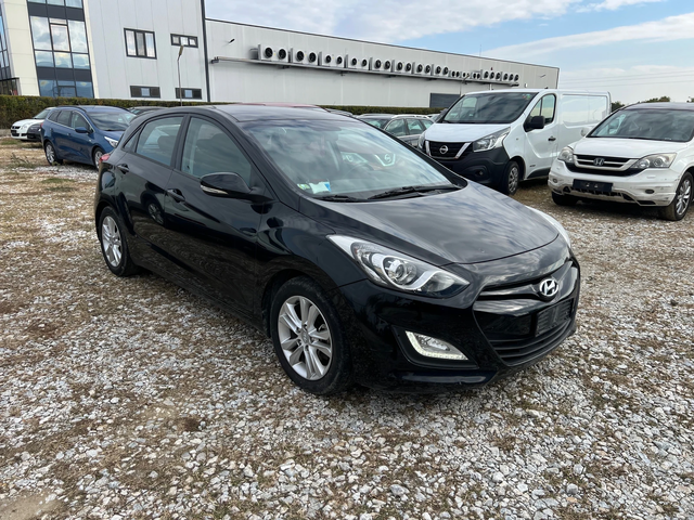 Hyundai I30 1.6 CRDI - автомобили, коли, обяви за нови и употребявани 2