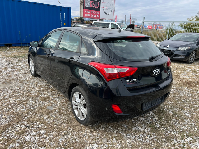 Hyundai I30 1.6 CRDI - автомобили, коли, обяви за нови и употребявани 6