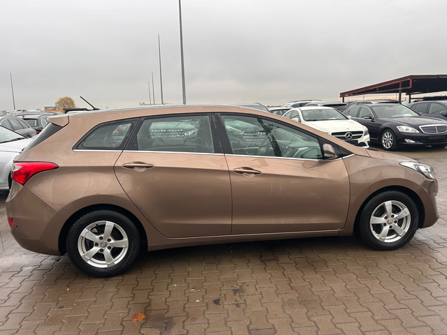 Hyundai I30 1.6CRDI EURO 5 - автомобили, коли, обяви за нови и употребявани 4