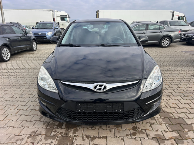 Hyundai I30 1.4i EURO 5 - автомобили, коли, обяви за нови и употребявани 2