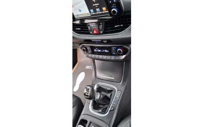 Hyundai I30 1.6 Euro 6 Moon rock Distronic Лимитирана!! - автомобили, коли, обяви за нови и употребявани 14