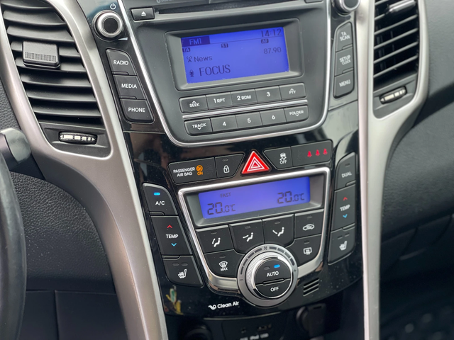 Hyundai I30 1.6i Automat - автомобили, коли, обяви за нови и употребявани 14