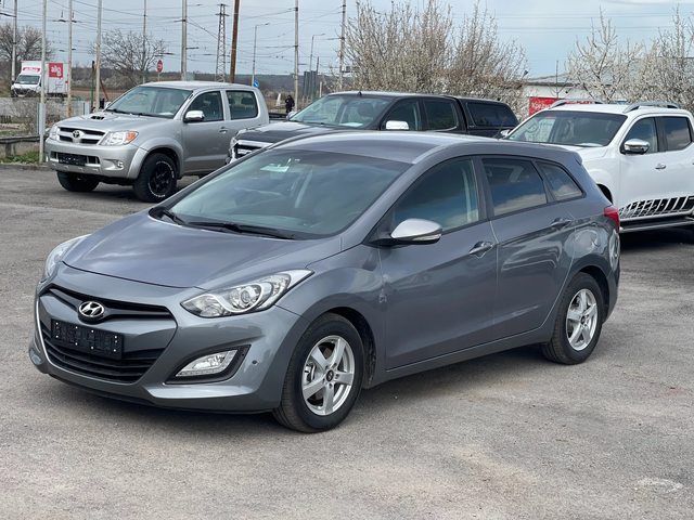 Hyundai I30 1.6i Automat - автомобили, коли, обяви за нови и употребявани 1