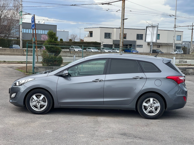 Hyundai I30 1.6i Automat - автомобили, коли, обяви за нови и употребявани 2