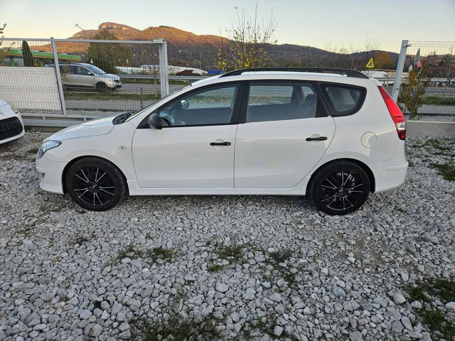 Hyundai I30 - автомобили, коли, обяви за нови и употребявани 5