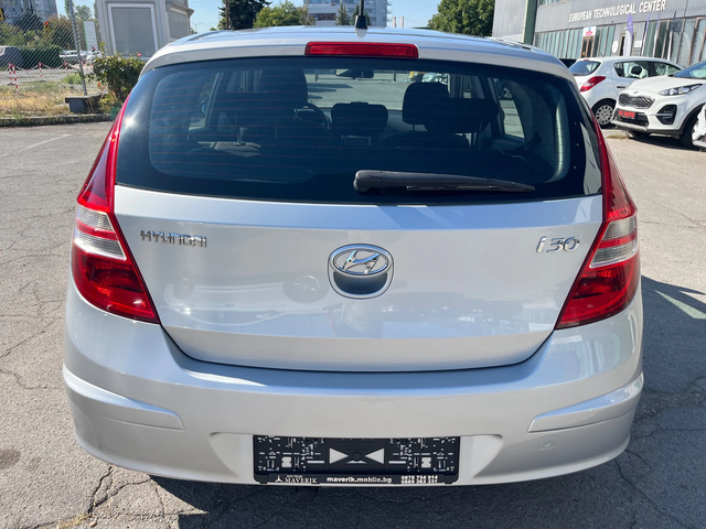 Hyundai I30 1.6i DOHC - автомобили, коли, обяви за нови и употребявани 4