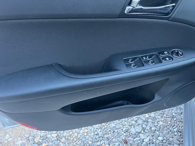 Hyundai I30 1.6i DOHC - автомобили, коли, обяви за нови и употребявани 11