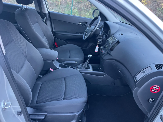 Hyundai I30 1.6i DOHC - автомобили, коли, обяви за нови и употребявани 7