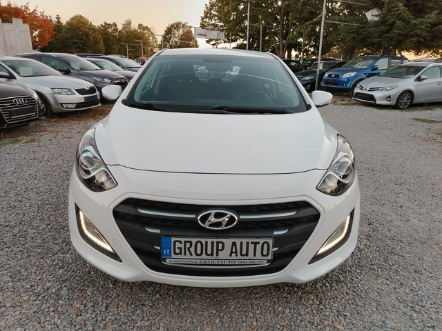 Hyundai I30 1.6CRDI-110к.с/АВТОМАТИК/КЛИМАТРОНИК /КАТО НОВА!!! - автомобили, коли, обяви за нови и употребявани 1