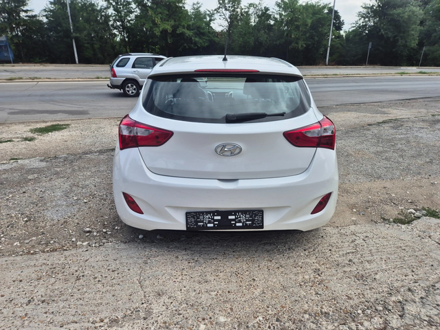 Hyundai I30 1.4i GAS - автомобили, коли, обяви за нови и употребявани 5