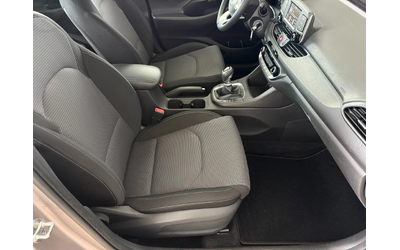 Hyundai I30 1.4I* 99к.с* 6ск* LED* СЕРВИЗНА КНИЖКА С ПЪЛНА ИСТ - автомобили, коли, обяви за нови и употребявани 12