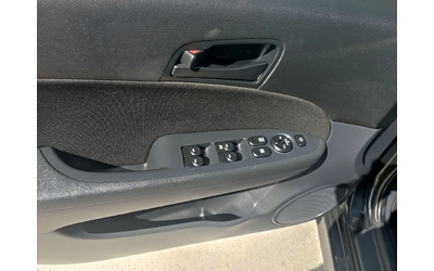 Hyundai I30 1.4, ФЕЙС, сервизна книжка - автомобили, коли, обяви за нови и употребявани 10