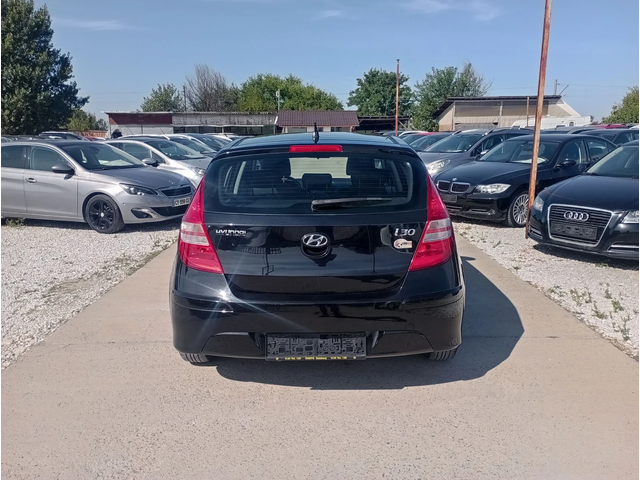 Hyundai I30 1.4, ФЕЙС, сервизна книжка - автомобили, коли, обяви за нови и употребявани 4