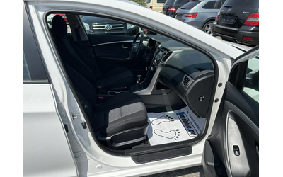 Hyundai I30 1.4CRDI* 90к.с* LED* - автомобили, коли, обяви за нови и употребявани 10