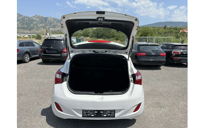 Hyundai I30 1.4CRDI* 90к.с* LED* - автомобили, коли, обяви за нови и употребявани 15