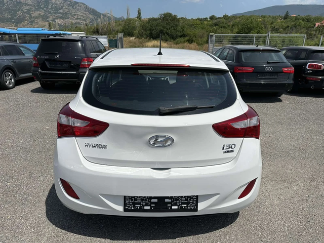 Hyundai I30 1.4CRDI* 90к.с* LED* - автомобили, коли, обяви за нови и употребявани 6