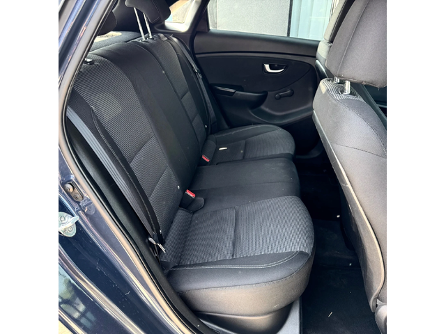 Hyundai I30 - автомобили, коли, обяви за нови и употребявани 10