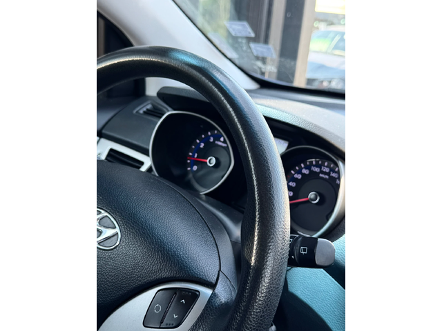 Hyundai I30 - автомобили, коли, обяви за нови и употребявани 12