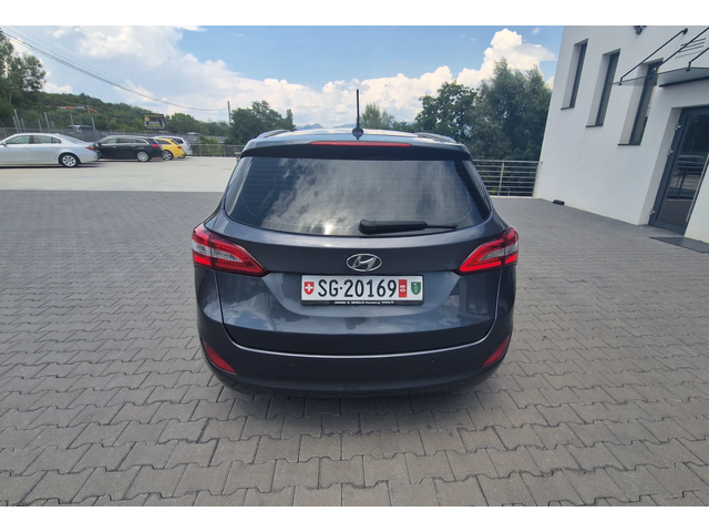 Hyundai I30 ЛИЗИНГ - автомобили, коли, обяви за нови и употребявани 3