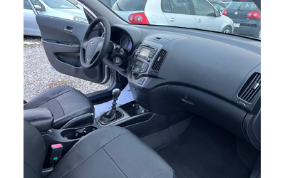 Hyundai I30 1.6GRDI-115-ITALIA - автомобили, коли, обяви за нови и употребявани 14