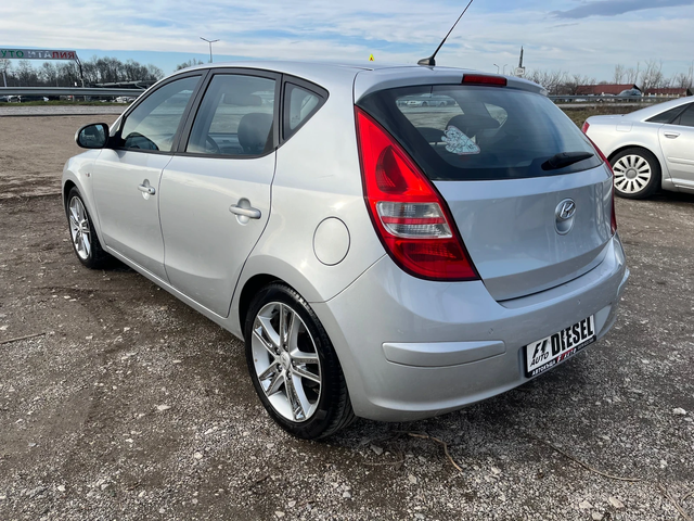 Hyundai I30 1.6GRDI-115-ITALIA - автомобили, коли, обяви за нови и употребявани 8