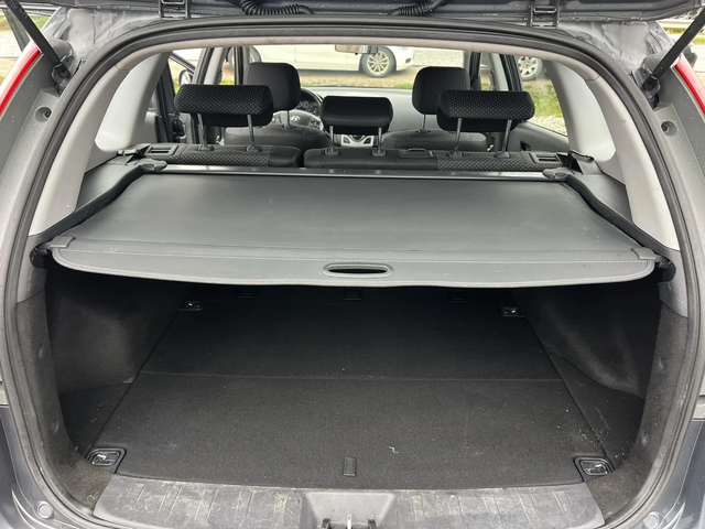 Hyundai I30 1.6CRDI 90кс 6 СКОРОСТИ АВТОПИЛОТ КЛИМАТРОНИК - автомобили, коли, обяви за нови и употребявани 13