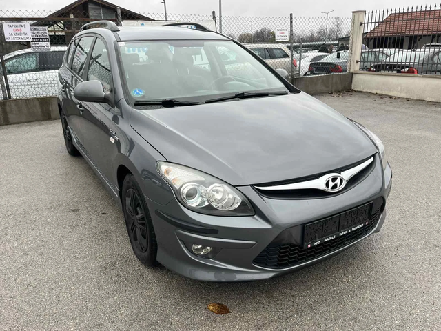 Hyundai I30 1.6CRDI 90кс 6 СКОРОСТИ АВТОПИЛОТ КЛИМАТРОНИК - автомобили, коли, обяви за нови и употребявани 2