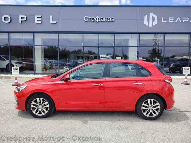 Hyundai I30 4-вр. Хечбек 99к.с. Бензин - автомобили, коли, обяви за нови и употребявани 3