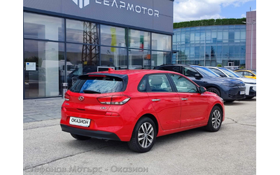hyundai-i30-4-vr-hechbek-99k-s-benzin - 5