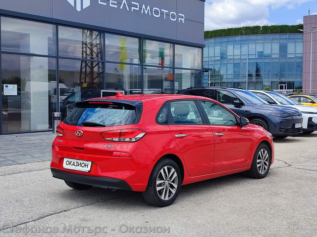 Hyundai I30 4-вр. Хечбек 99к.с. Бензин - автомобили, коли, обяви за нови и употребявани 5
