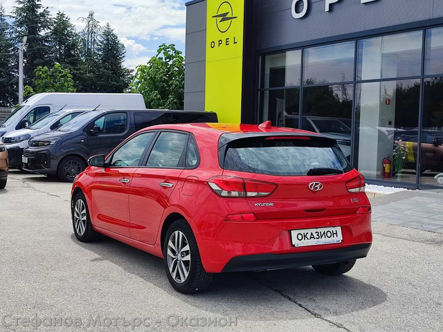 Hyundai I30 4-вр. Хечбек 99к.с. Бензин - автомобили, коли, обяви за нови и употребявани 7