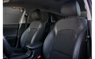 Hyundai I30 1.6CRDI STYLE - автомобили, коли, обяви за нови и употребявани 8