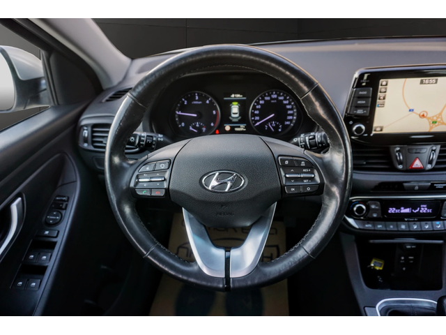 Hyundai I30 1.6CRDI STYLE - автомобили, коли, обяви за нови и употребявани 9